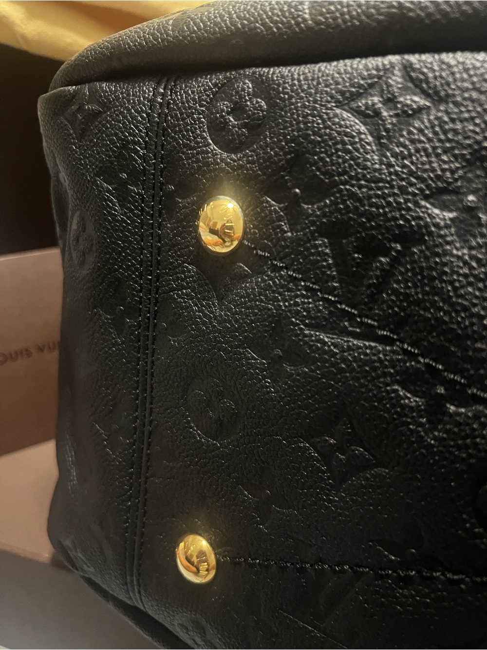 Louis Vuitton Black Monogram-Embossed Leather Shoulder Bag with Gold Hardware - Picture 5 of 16